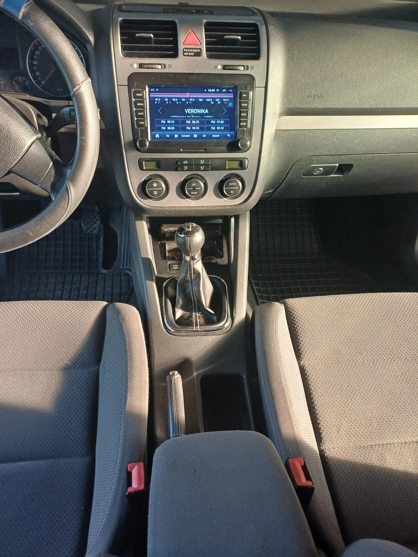 VW Golf Лек Автомобил, снимка 10 - Автомобили и джипове - 55578344