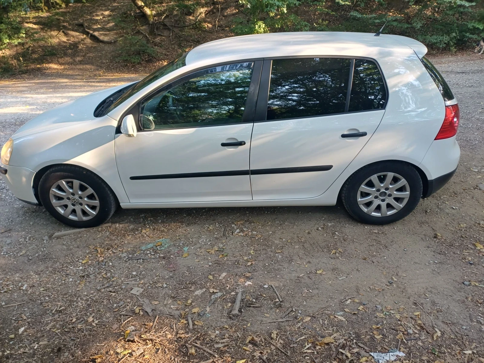 VW Golf Лек Автомобил, снимка 2 - Автомобили и джипове - 55578344