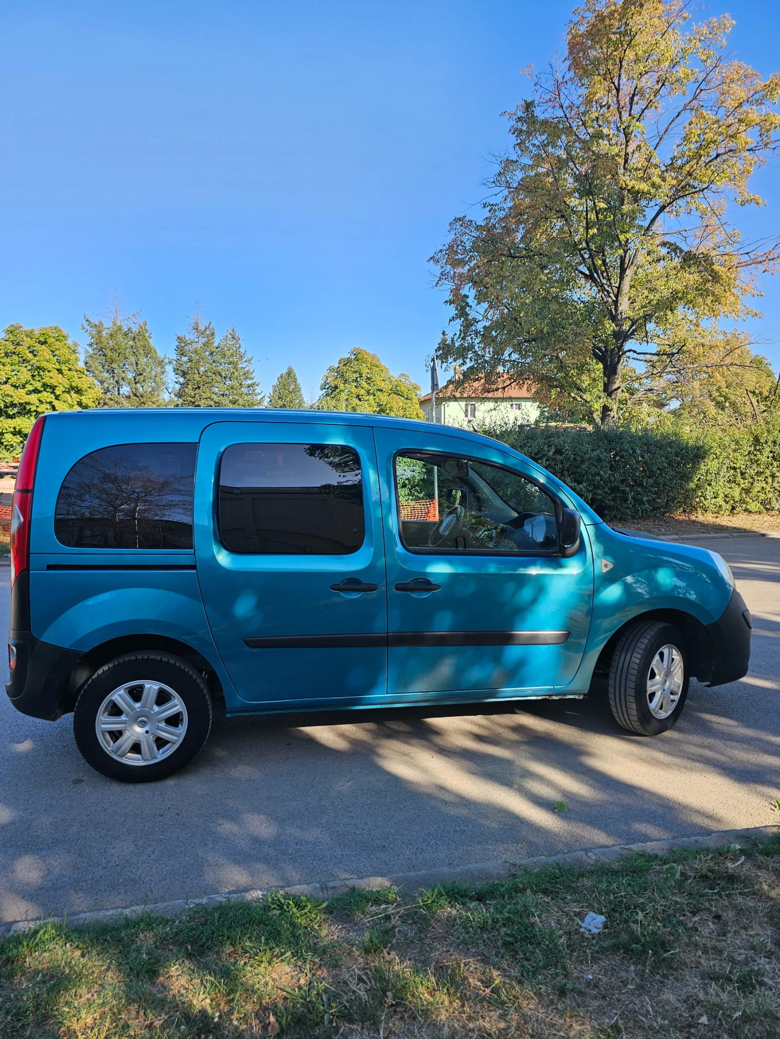 Renault Kangoo, снимка 8 - Автомобили и джипове - 55992974