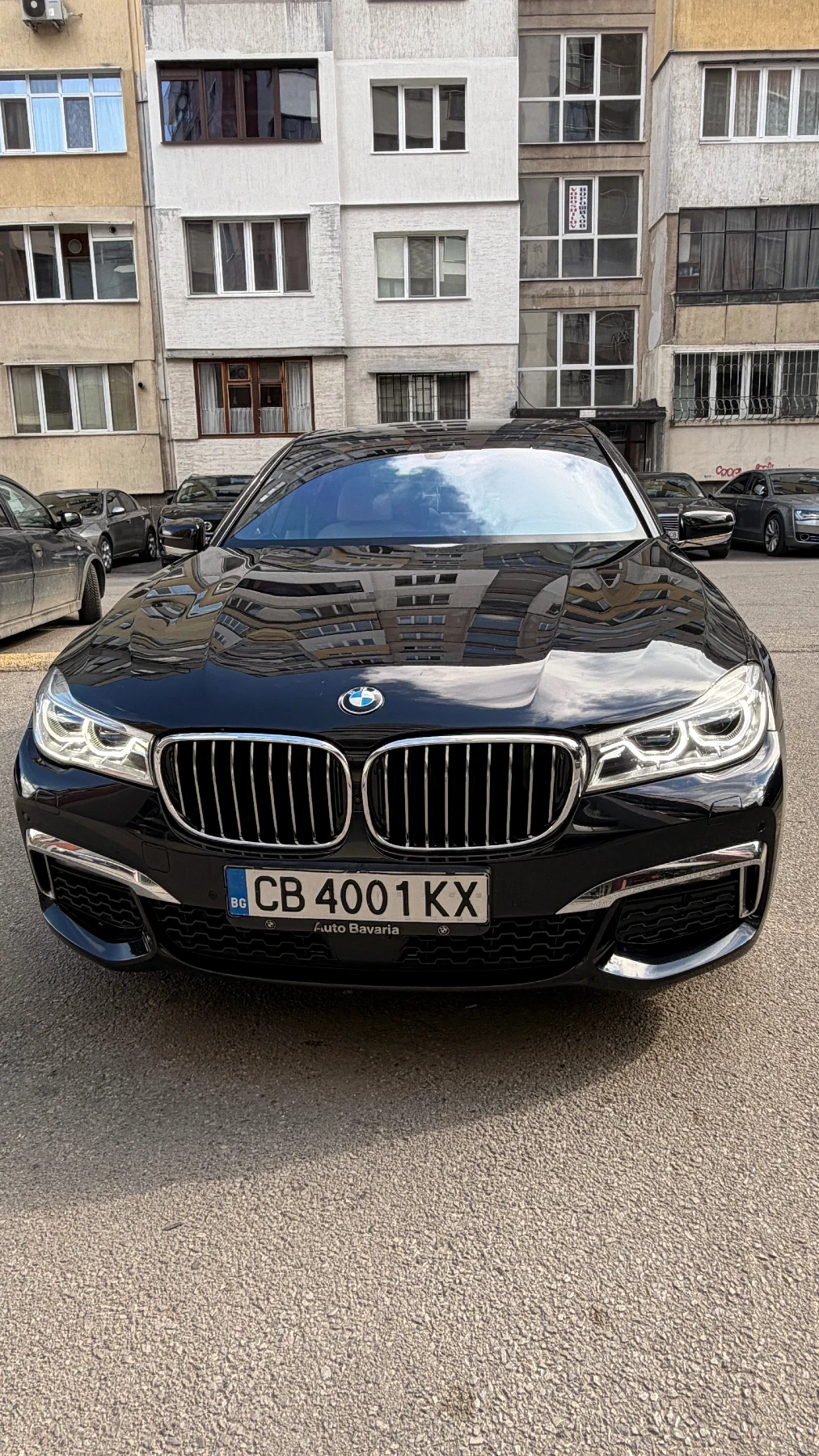 BMW 750 БМВ с пълна сервизна история