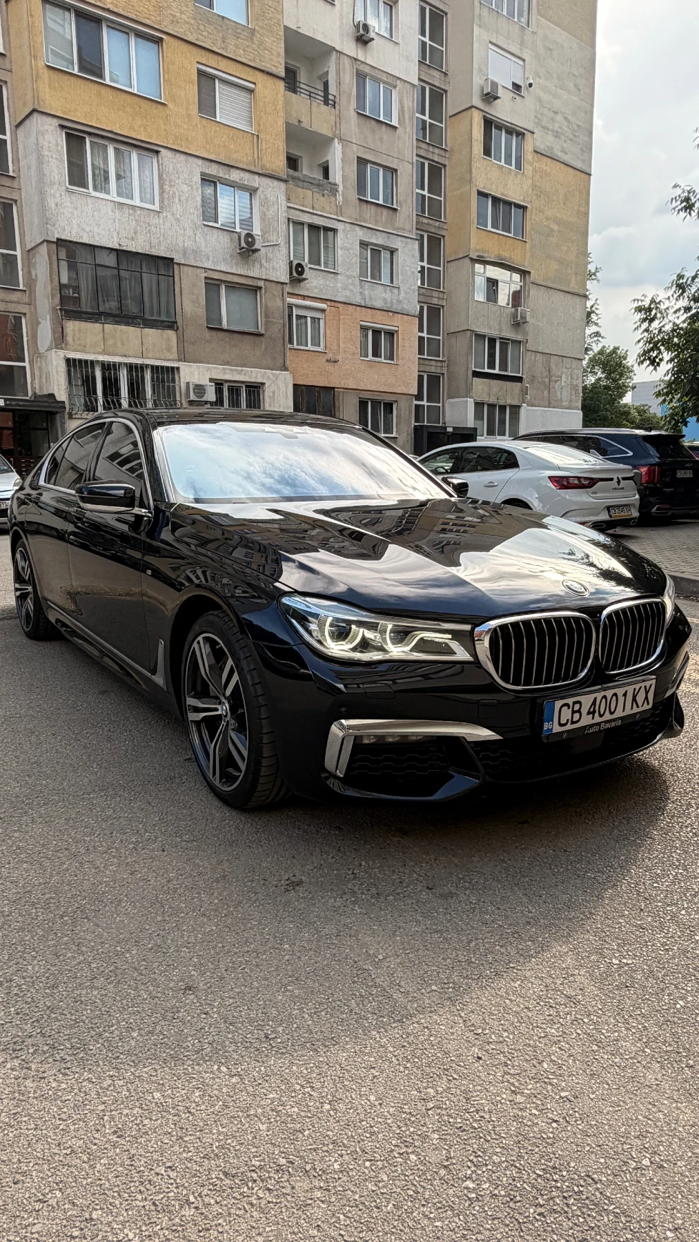 BMW 750 БМВ с пълна сервизна история, снимка 2 - Автомобили и джипове - 56164781