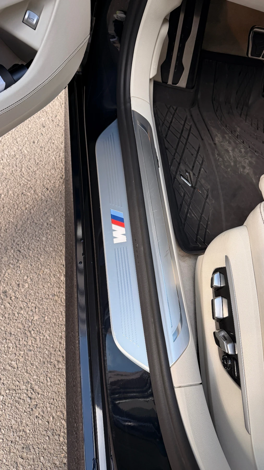 BMW 750 БМВ с пълна сервизна история, снимка 15 - Автомобили и джипове - 56164781