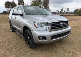 Toyota Sequoia 2019 Toyota Sequoia SR5 Sport Utility 4D, снимка 2