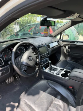 VW Touareg 3 дизел V6  - 10500 € / 20536.22 лв. - 68581757 12