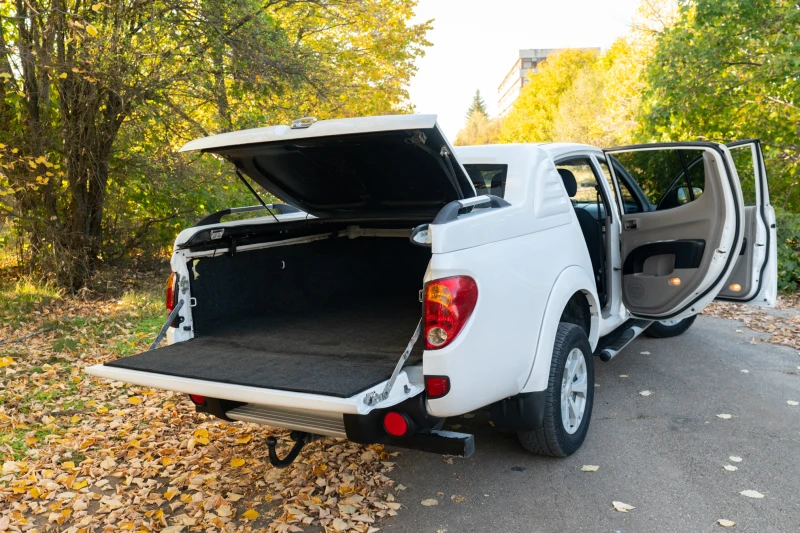 Mitsubishi L200, снимка 5 - Автомобили и джипове - 47721043