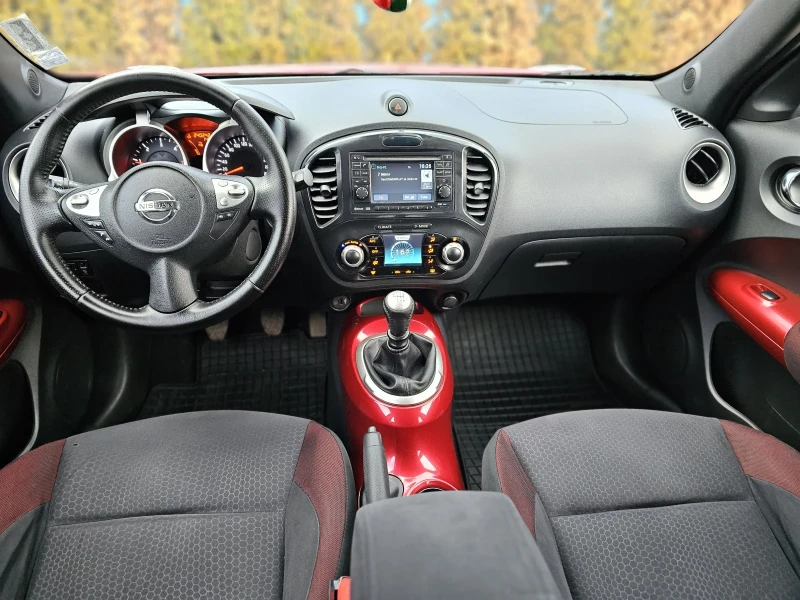 Nissan Juke 1.5dci Tekna / Keyless/ Камера / Навигация / 6 ск., снимка 9 - Автомобили и джипове - 48419353