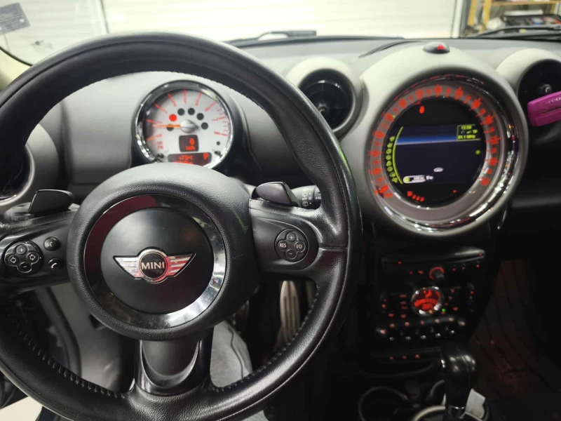 Mini Countryman 1.6 turbo n18, снимка 11 - Автомобили и джипове - 52884310