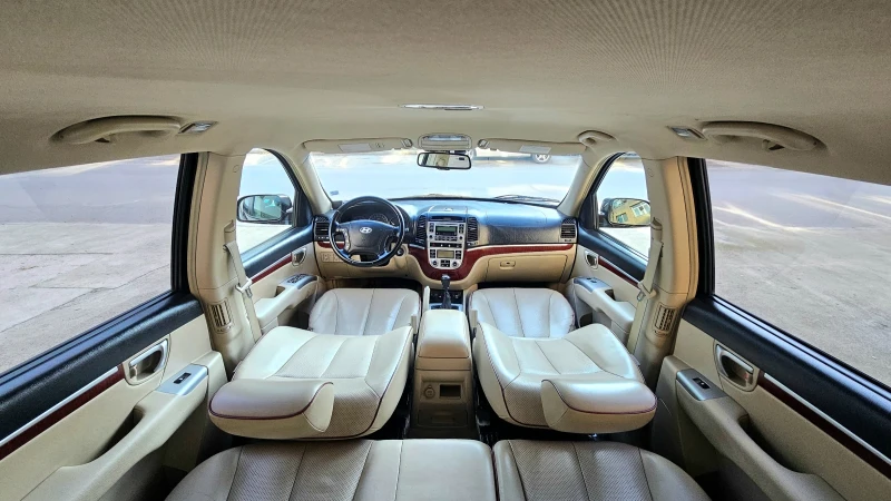Hyundai Santa fe 2.2CRDi/4х4/7места/КОЖА/КЛИМАТРОНИК/ВСИЧКО ПЛАТЕНО, снимка 6 - Автомобили и джипове - 53142364
