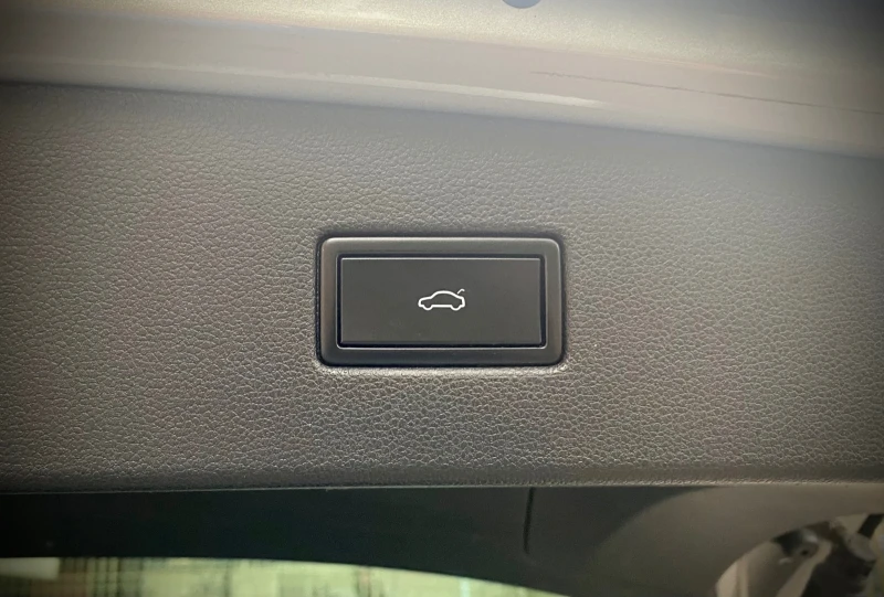 VW Tiguan 2.0 TDI 4motion, снимка 12 - Автомобили и джипове - 53167495