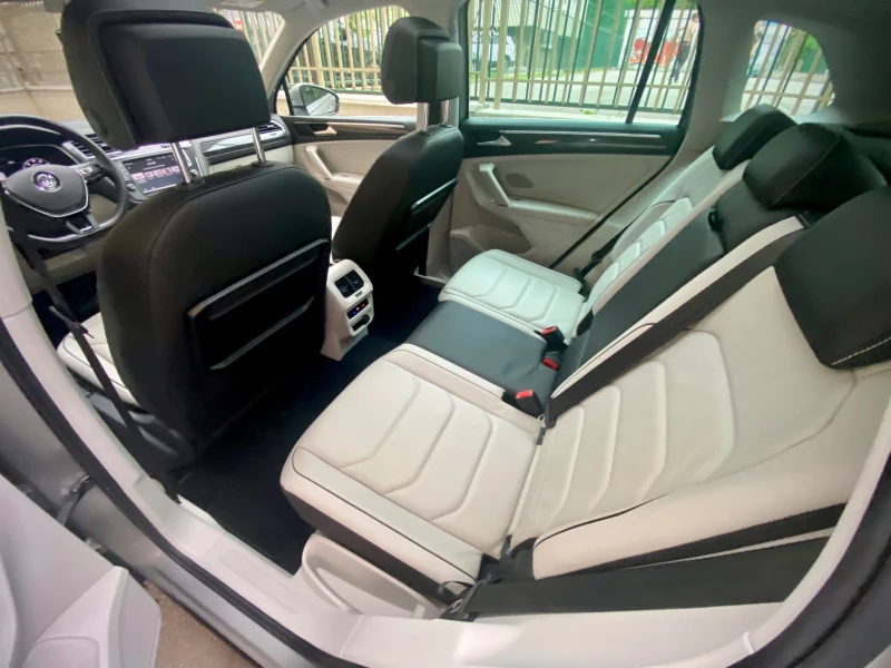 VW Tiguan 2.0 TDI 4motion, снимка 11 - Автомобили и джипове - 53167495