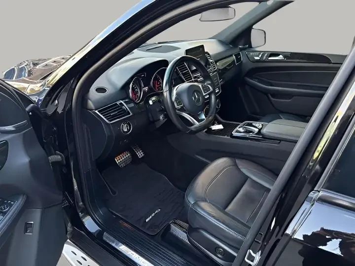 Mercedes-Benz GLE 43 AMG 4MATIC* HARMAN KARDON* PANORAMA* , снимка 7 - Автомобили и джипове - 54912988