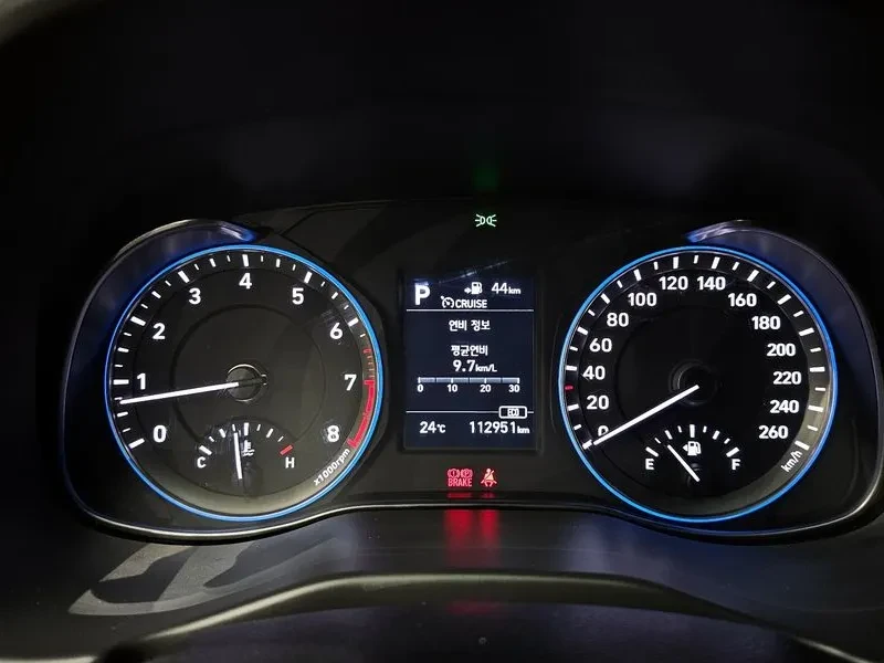Hyundai Kona 1.6 - САМО 30% АВАНС, снимка 16 - Автомобили и джипове - 56305030