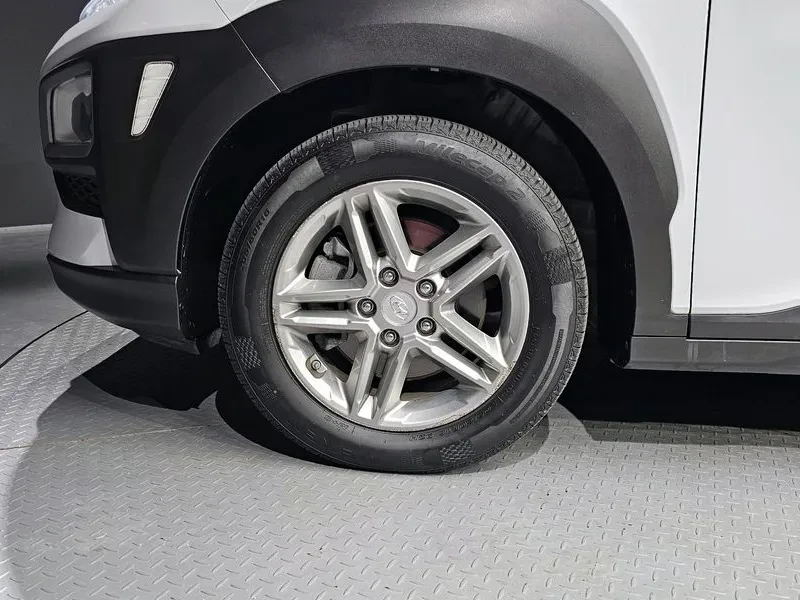 Hyundai Kona 1.6 - САМО 30% АВАНС, снимка 10 - Автомобили и джипове - 56305030