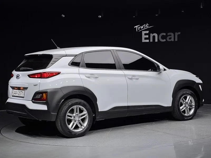 Hyundai Kona 1.6 - САМО 30% АВАНС, снимка 4 - Автомобили и джипове - 56305030