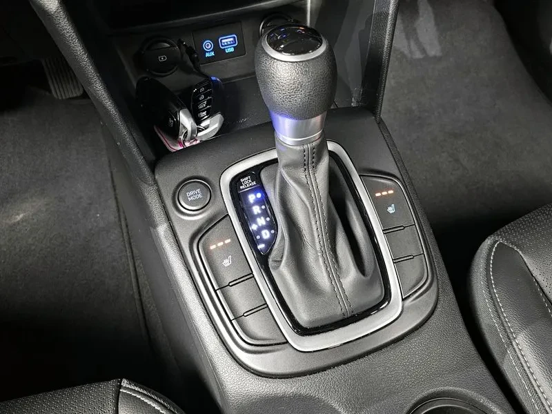 Hyundai Kona 1.6 - САМО 30% АВАНС, снимка 17 - Автомобили и джипове - 56305030