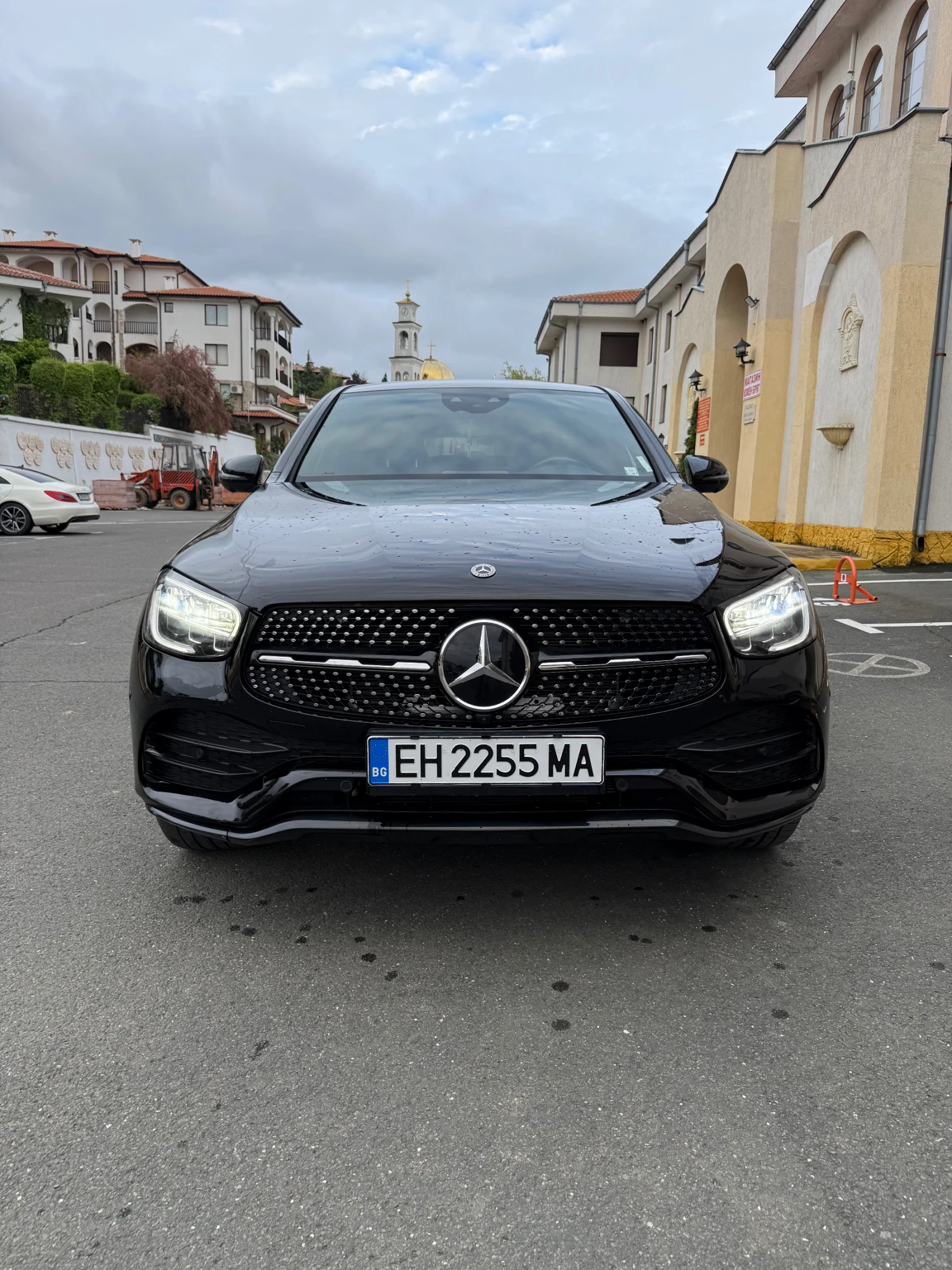 Mercedes-Benz GLC 300 Coupe AMG пакет, гаранция, втори комплект джанти, снимка 1