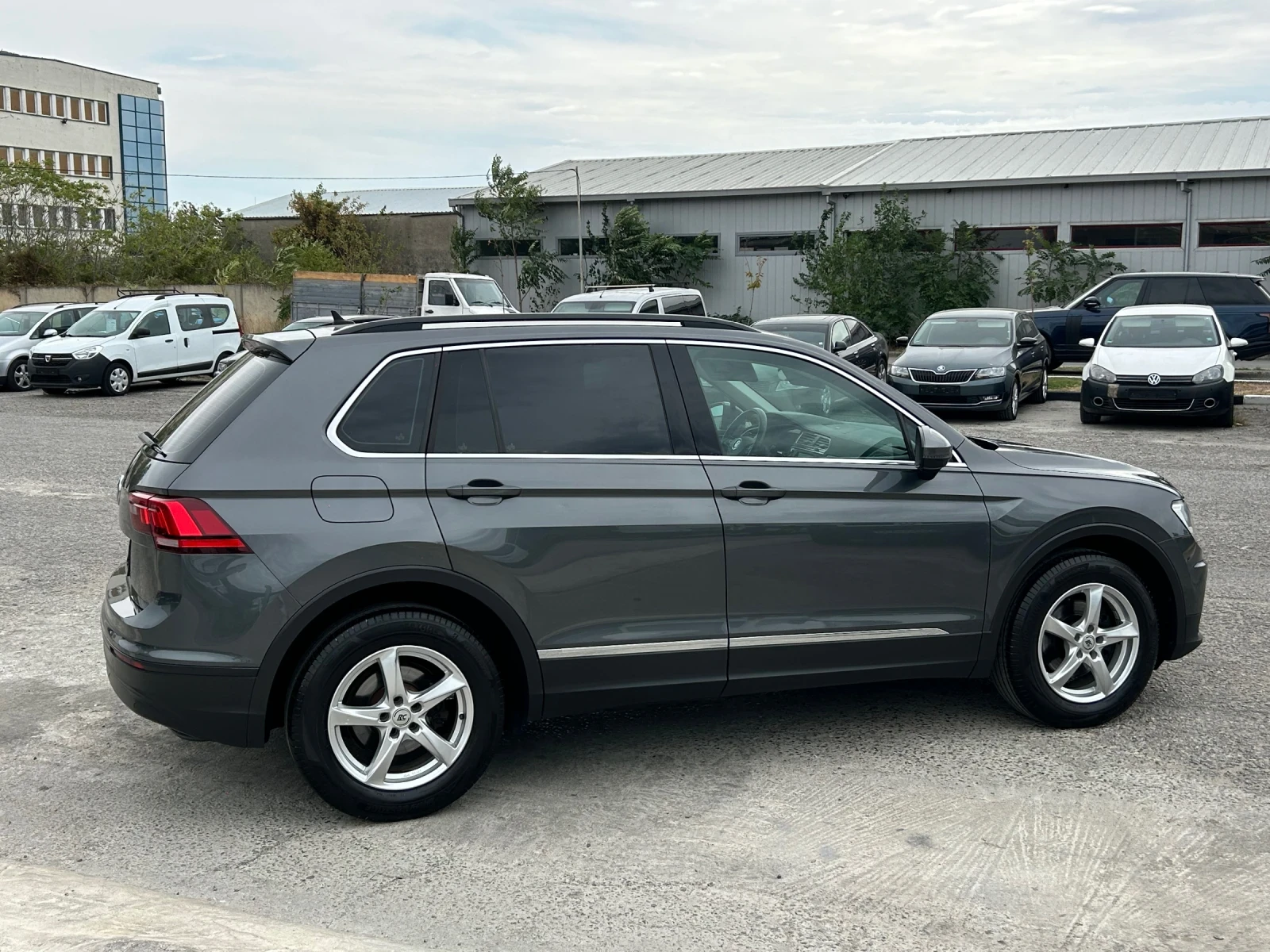 VW Tiguan 2.0 TDI 150 ps DSG  Digital  Lane Assist Full  - изображение 6