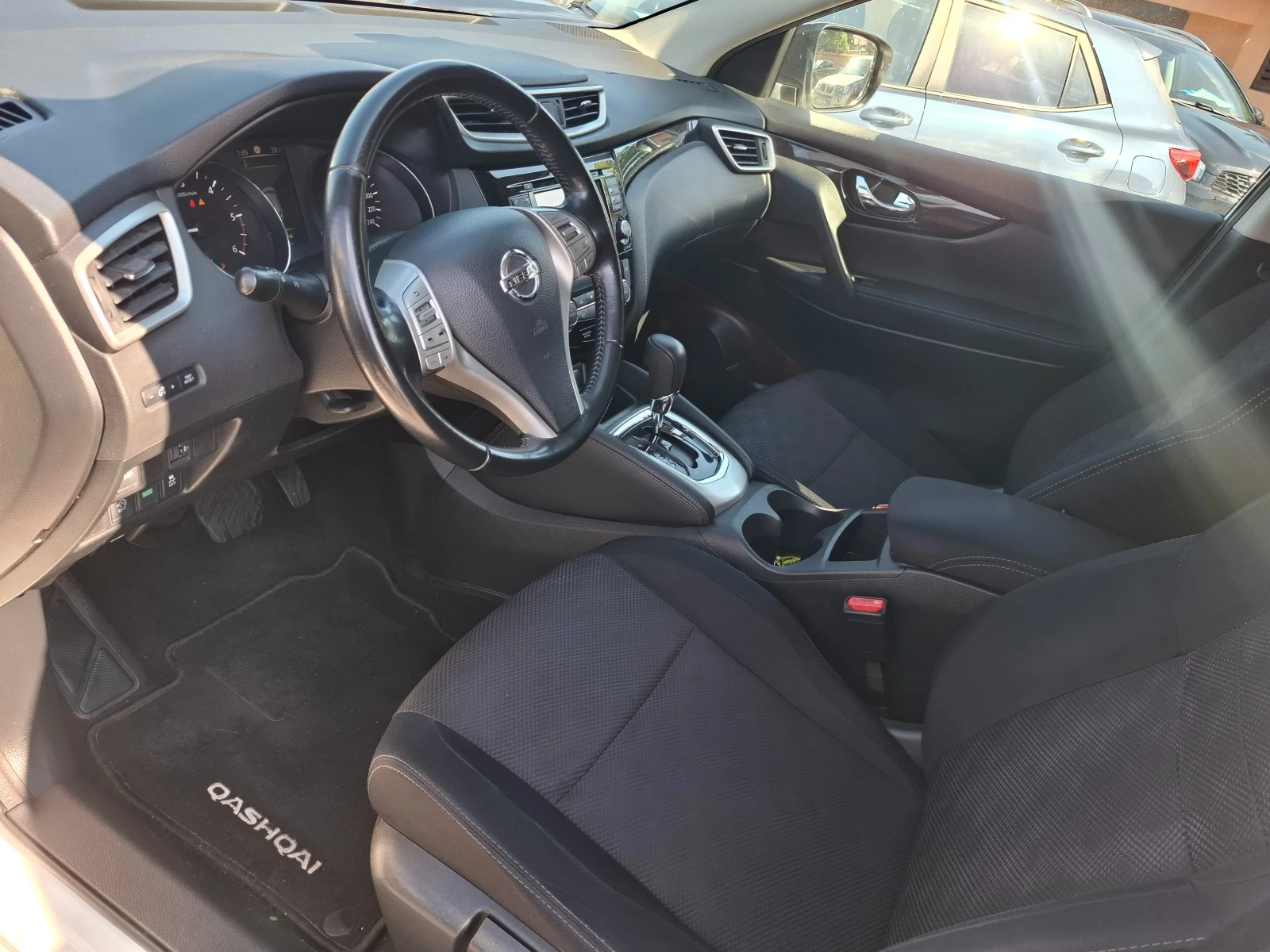 Nissan Qashqai 1.6 DCI TEKNA 360 KAMERA | Mobile.bg � ����������� 6