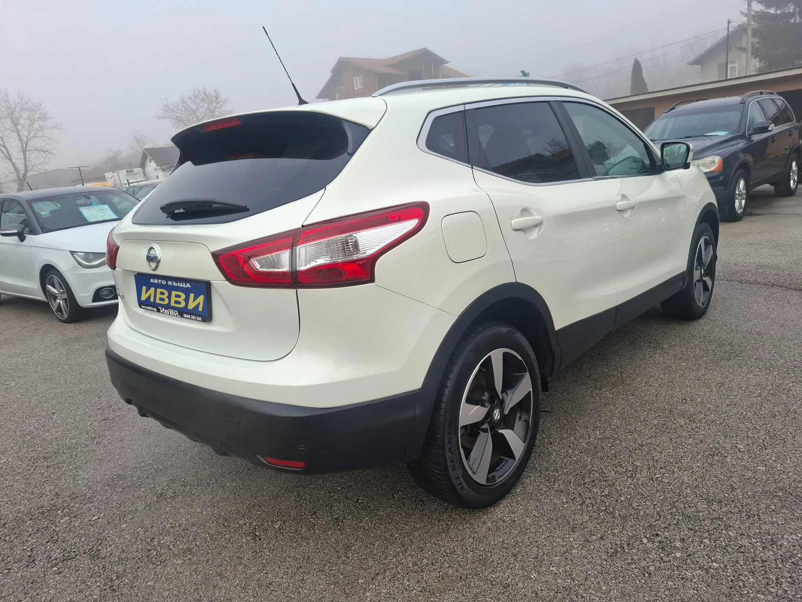 Nissan Qashqai 1.6 DCI TEKNA 360 KAMERA | Mobile.bg � ����������� 13