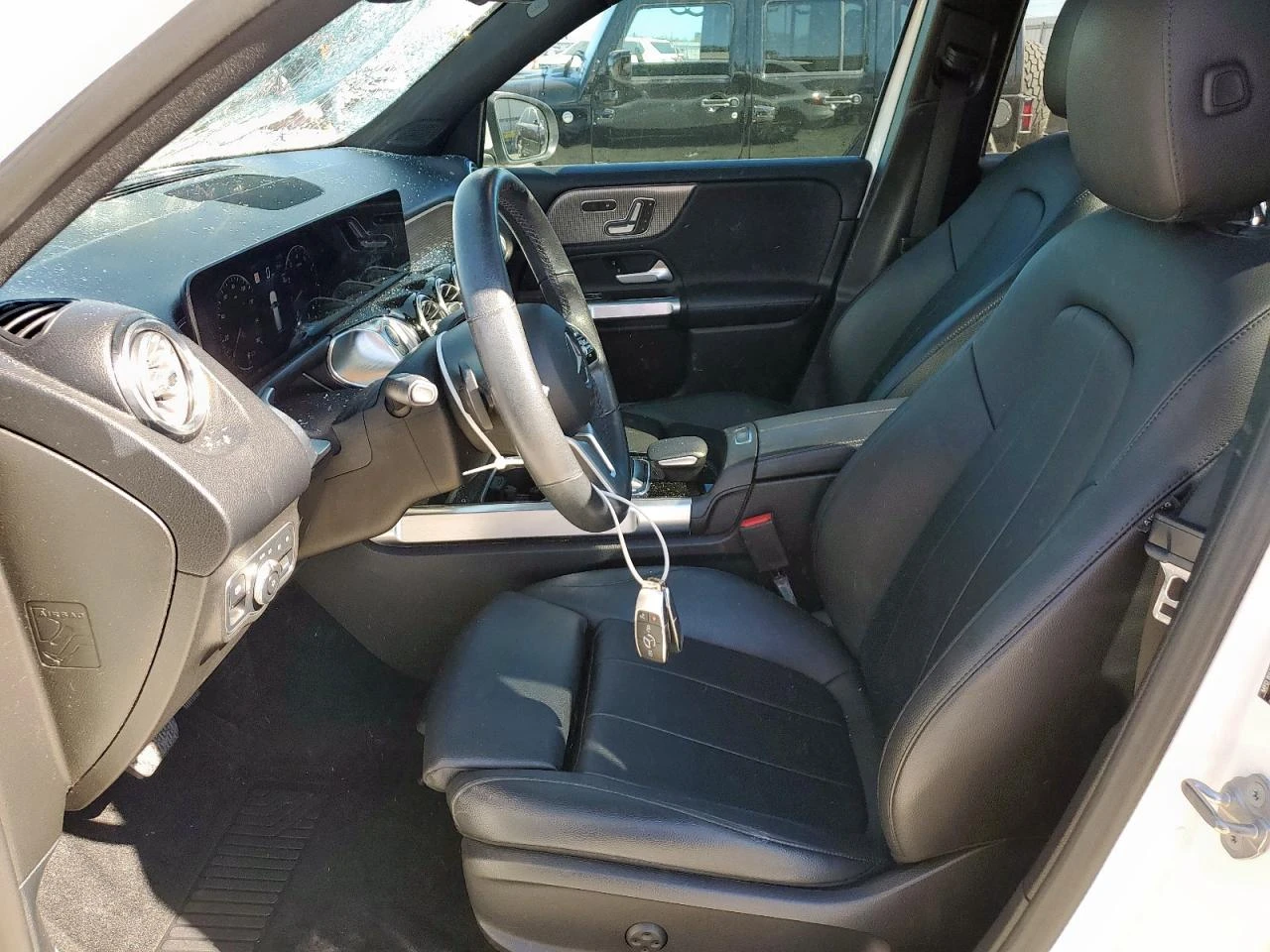 Mercedes-Benz GLB * 250*  - изображение 10