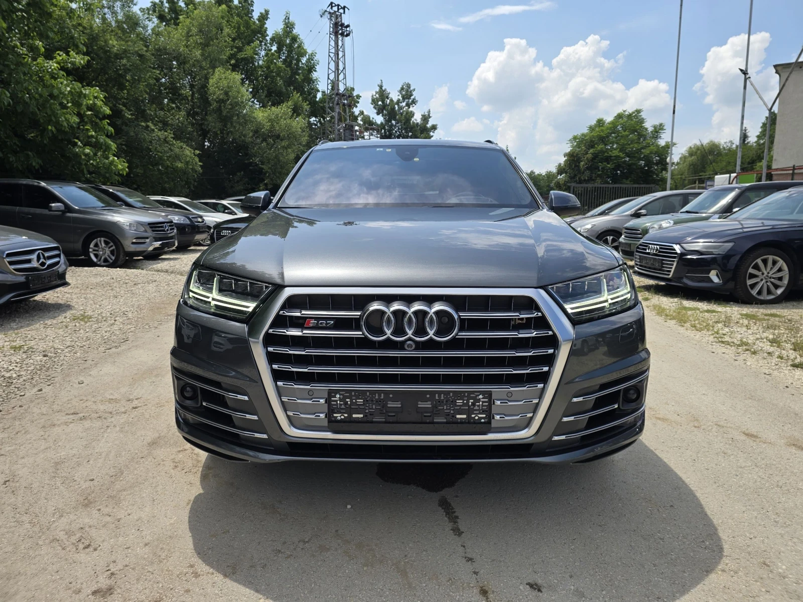 Audi SQ7 Bose Night vision Панорама Въздух Обдухване FULL, снимка 5 - Автомобили и джипове - 54800566