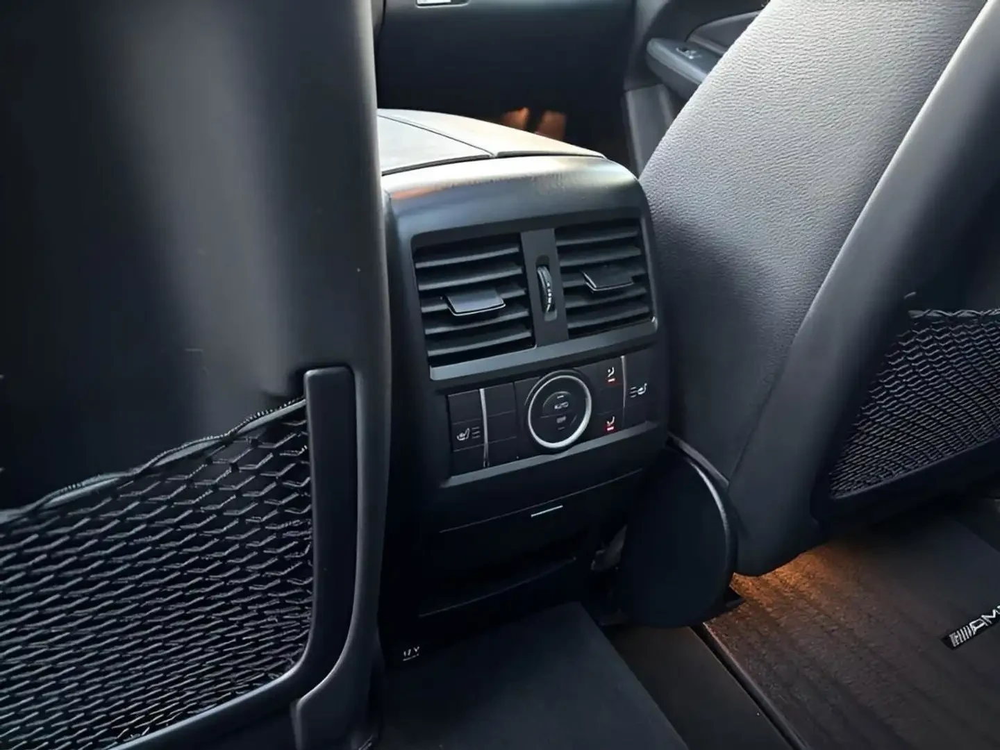 Mercedes-Benz GLE 43 AMG 4MATIC* HARMAN KARDON* PANORAMA* , снимка 13 - Автомобили и джипове - 54912988