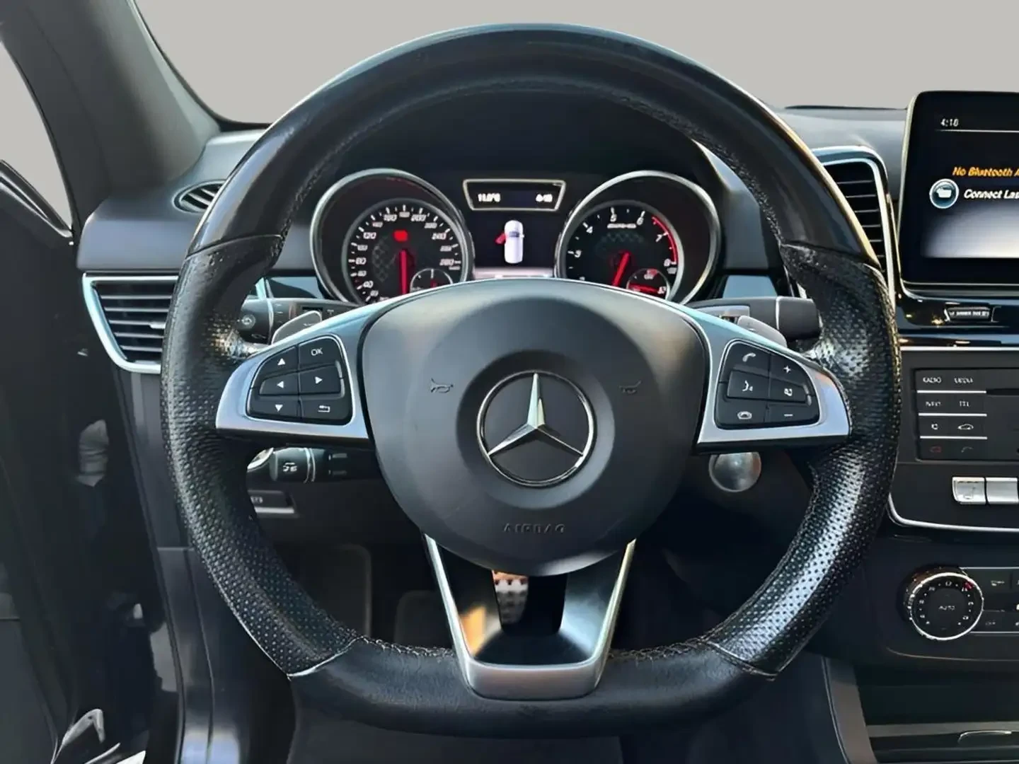Mercedes-Benz GLE 43 AMG 4MATIC* HARMAN KARDON* PANORAMA* , снимка 10 - Автомобили и джипове - 54912988