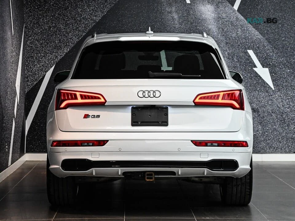 Audi SQ5 * TECHNIK * PANO * Автокредит * (Цена до България), снимка 4 - Автомобили и джипове - 55303463