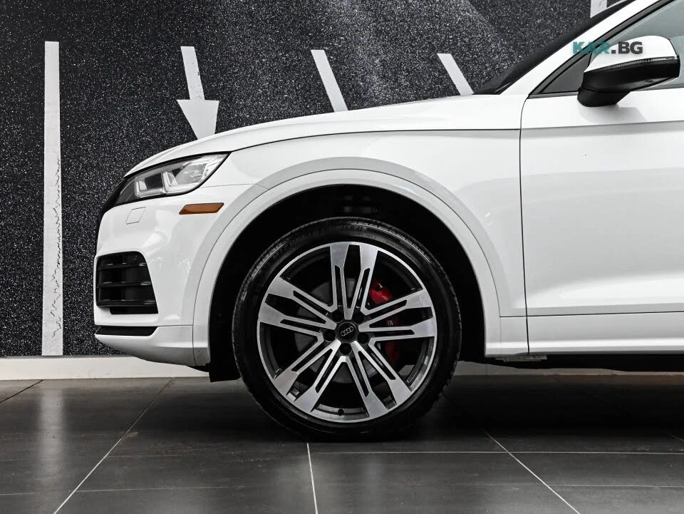 Audi SQ5 * TECHNIK * PANO * Автокредит * (Цена до България), снимка 7 - Автомобили и джипове - 55303463