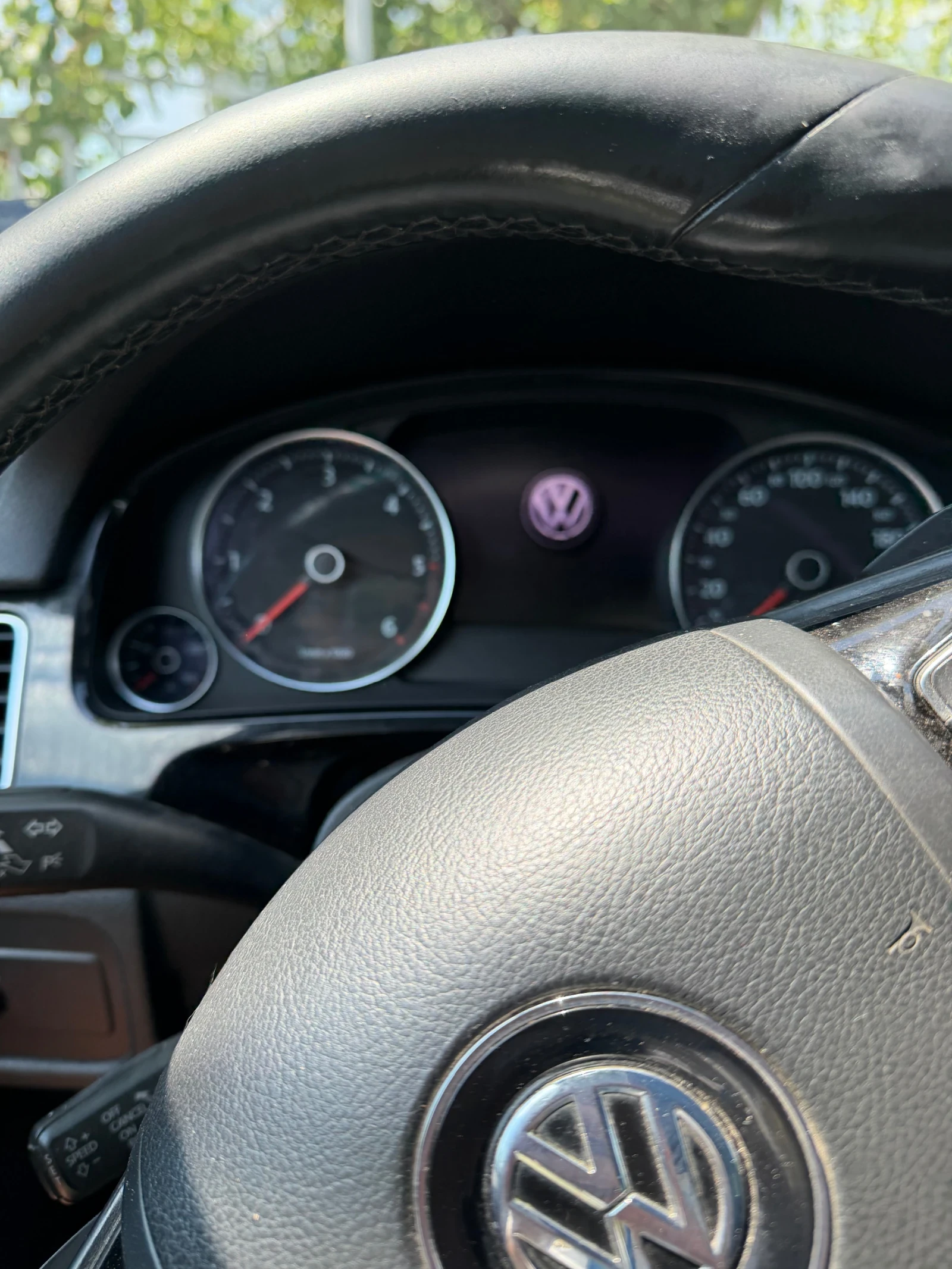 VW Touareg 3 дизел V6 , снимка 10 - Автомобили и джипове - 55368250