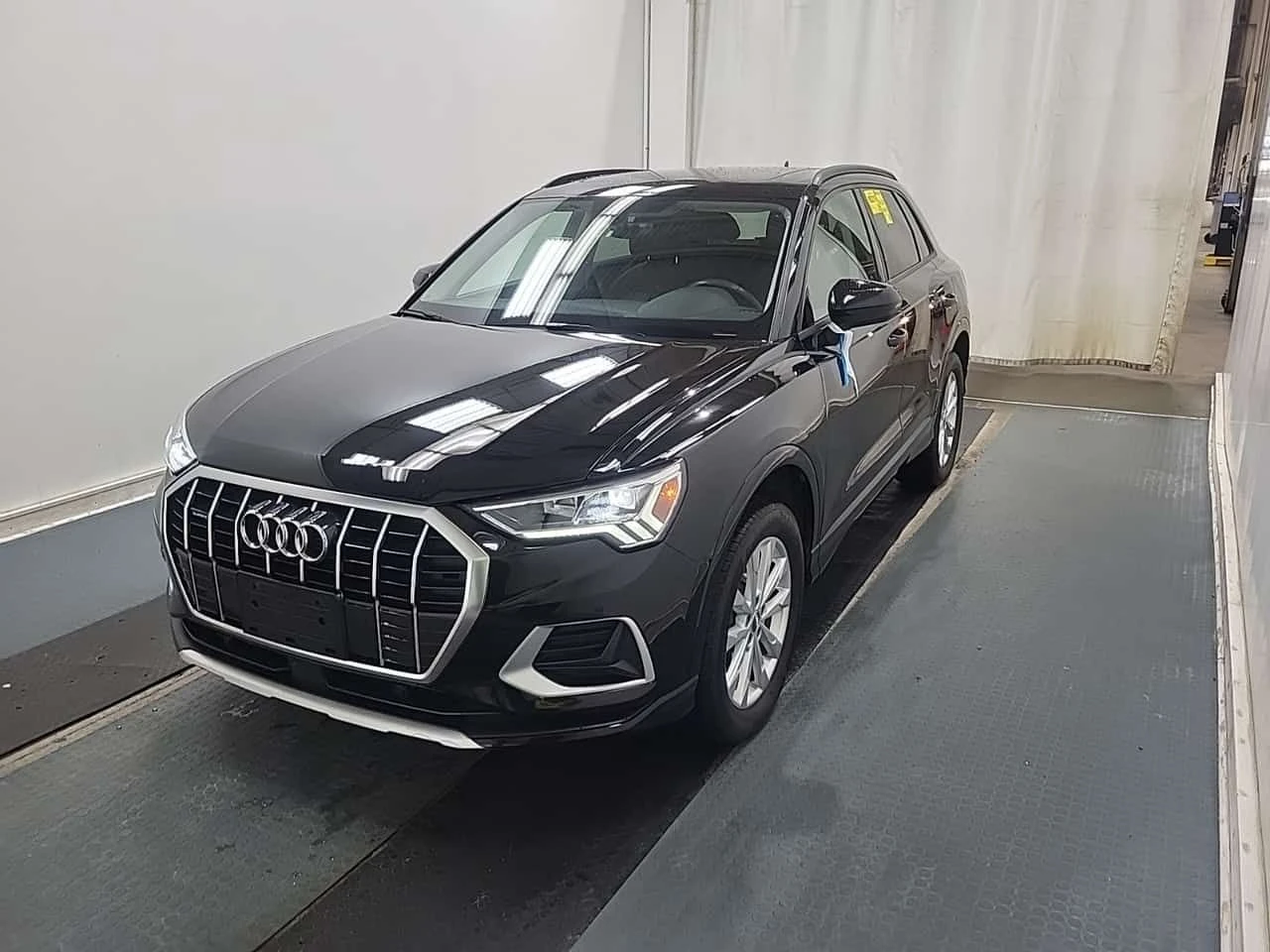 Audi Q3 * KOMFORT * CARFAX * ОПЦИЯ ЗА АВТОКРЕДИТ * 