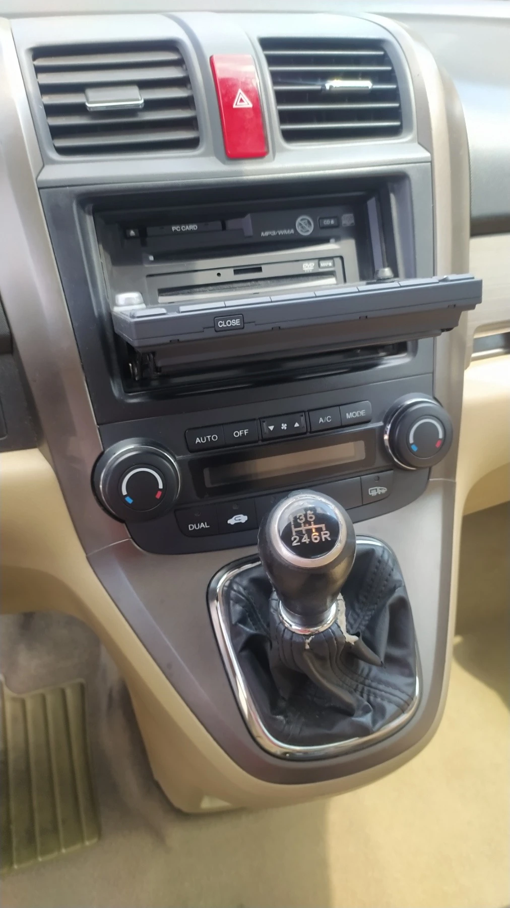 Honda Cr-v 2, 2 CDTI, снимка 8 - Автомобили и джипове - 55578192