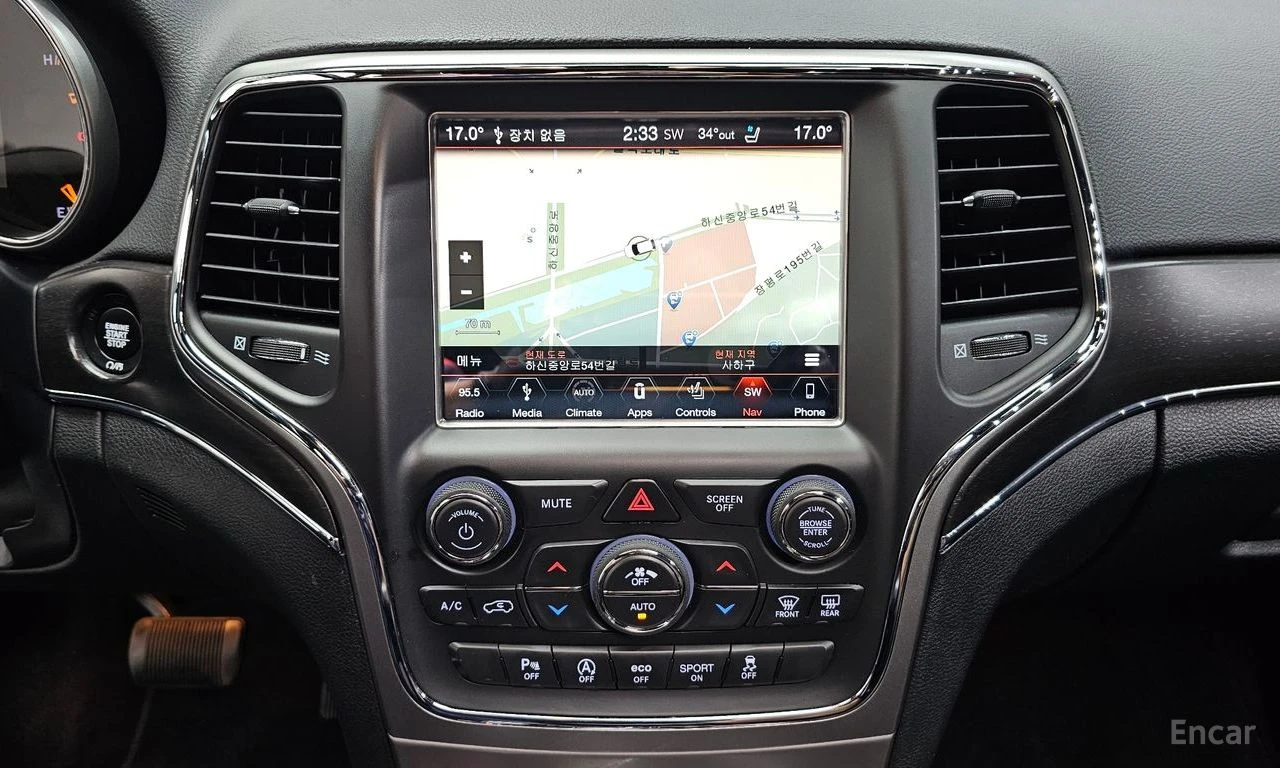 Jeep Grand cherokee 3.6* V6* 8ZF* ПОДГРЕВ* ОБДУХВАНЕ* КАМЕРА* ПАНОРАМА, снимка 8 - Автомобили и джипове - 55954596
