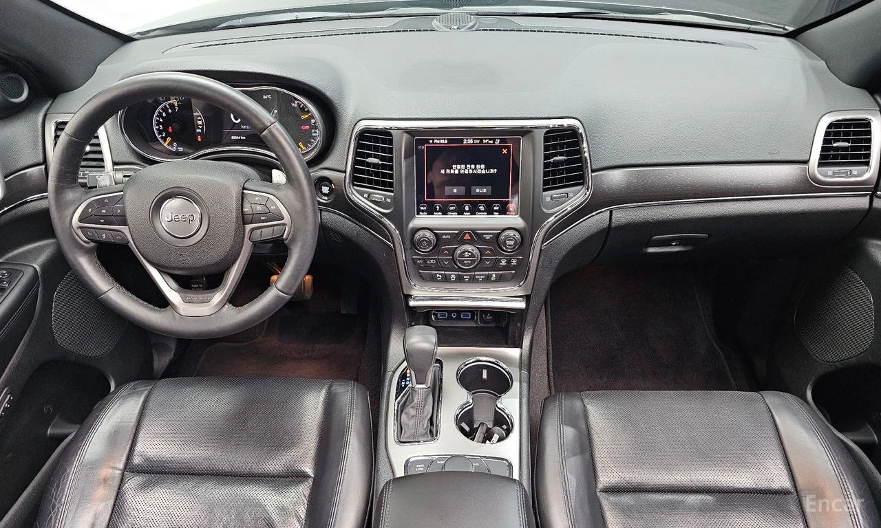 Jeep Grand cherokee 3.6* V6* 8ZF* ПОДГРЕВ* ОБДУХВАНЕ* КАМЕРА* ПАНОРАМА, снимка 6 - Автомобили и джипове - 55954596