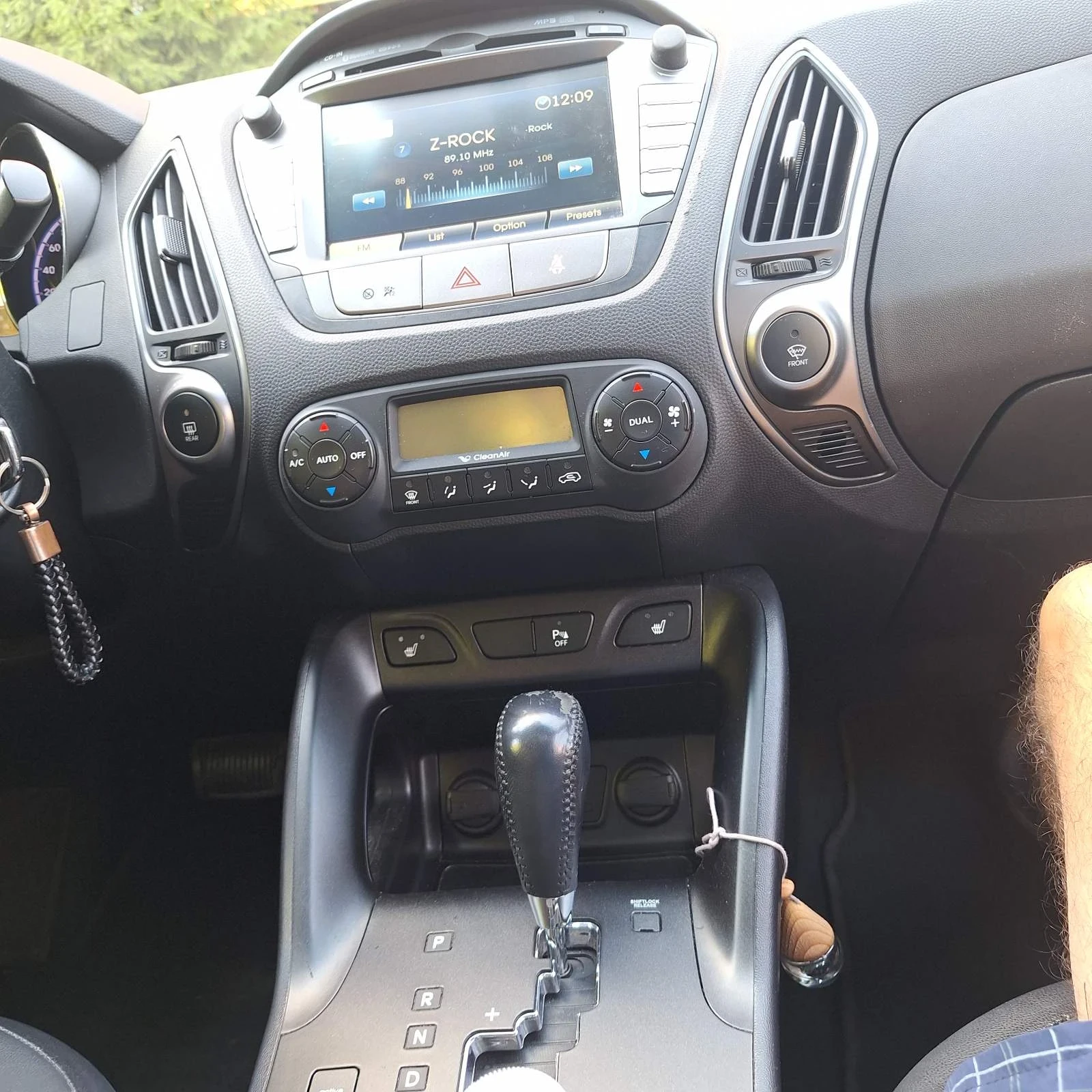 Hyundai IX35, снимка 9 - Автомобили и джипове - 56121092