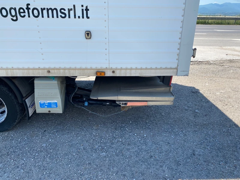 Iveco Daily -35С18/ФУРГОН-4, 50м.+ ПАДАЩ БОРД/ВНОС ОТ ИТАЛИЯ, снимка 7 - Бусове и автобуси - 50552554