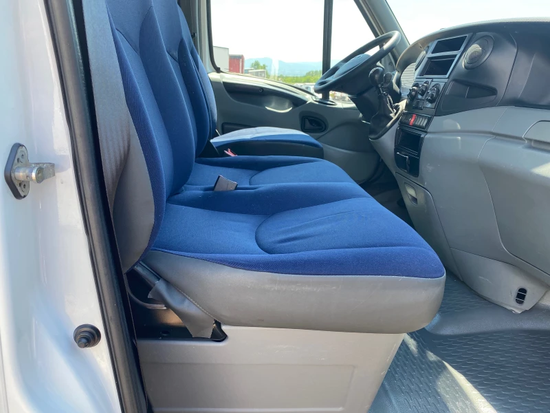 Iveco Daily -35С18/ФУРГОН-4, 50м.+ ПАДАЩ БОРД/ВНОС ОТ ИТАЛИЯ, снимка 12 - Бусове и автобуси - 50552554