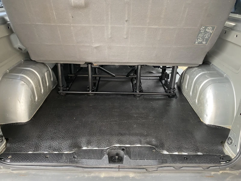 Opel Vivaro -1, 9TDI-101k.c./ПЪТНИЧЕСКИ-9МЕСТА/КЛИМАТИК, снимка 15 - Бусове и автобуси - 52277773
