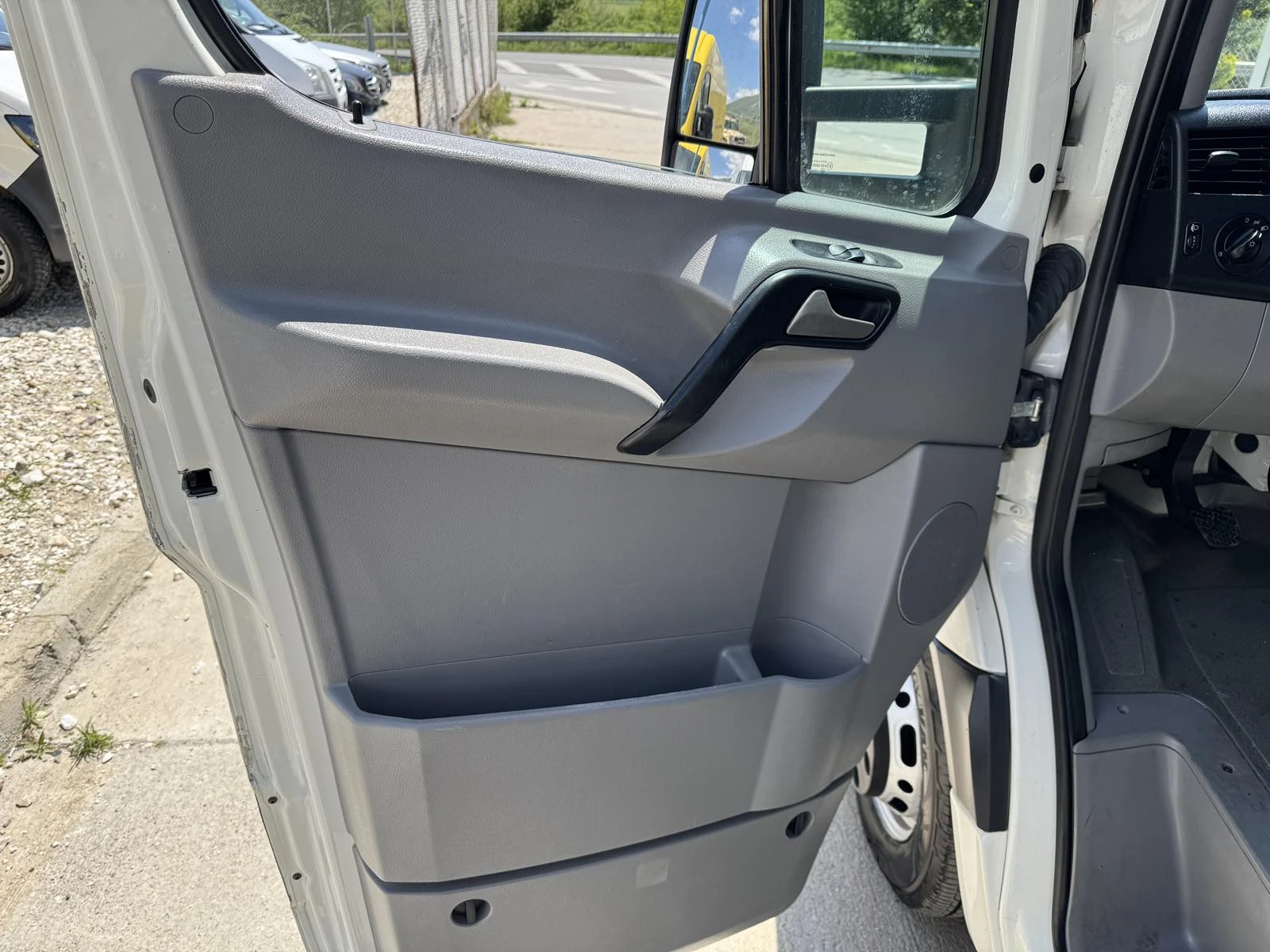 VW Crafter  .  | Mobile.bg   15