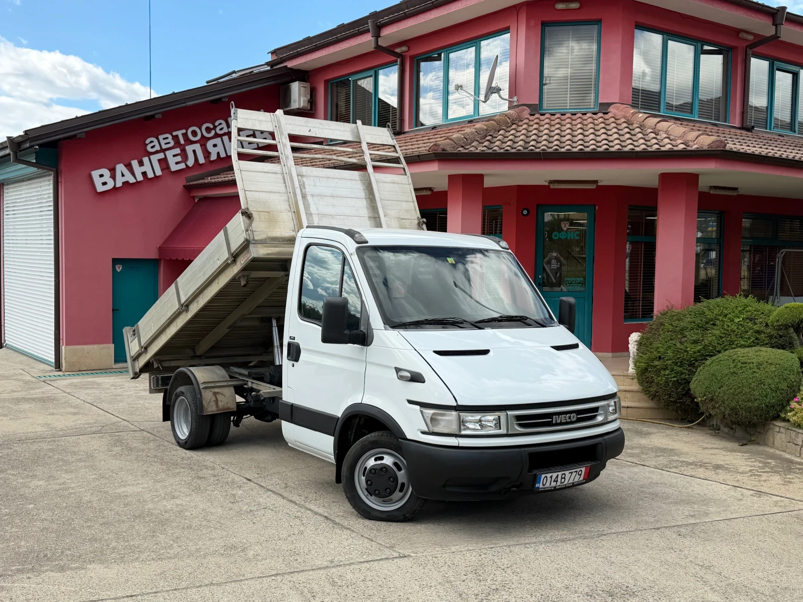 Iveco Daily 3.0HPT* 35C14* Тристранен самосвал* 3.30 метра кош