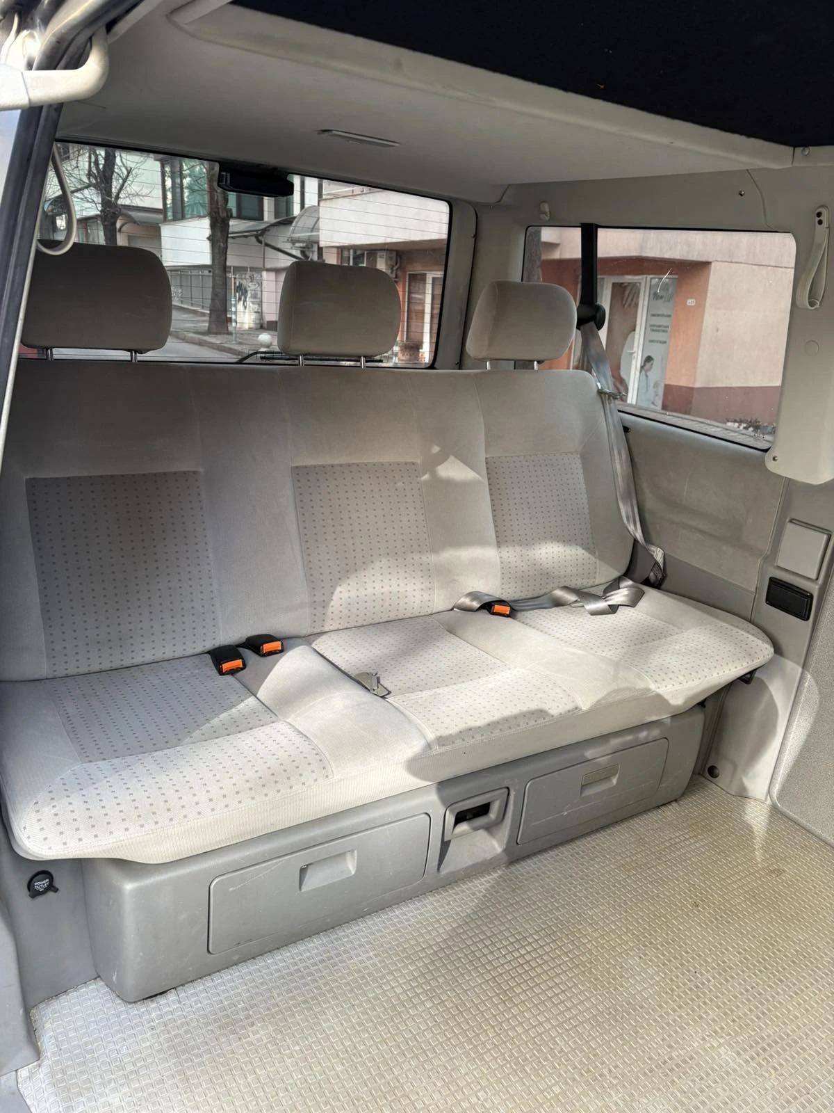 Кемпер VW MULTIVAN-2.5i., снимка 10 - Каравани и кемпери - 54030392