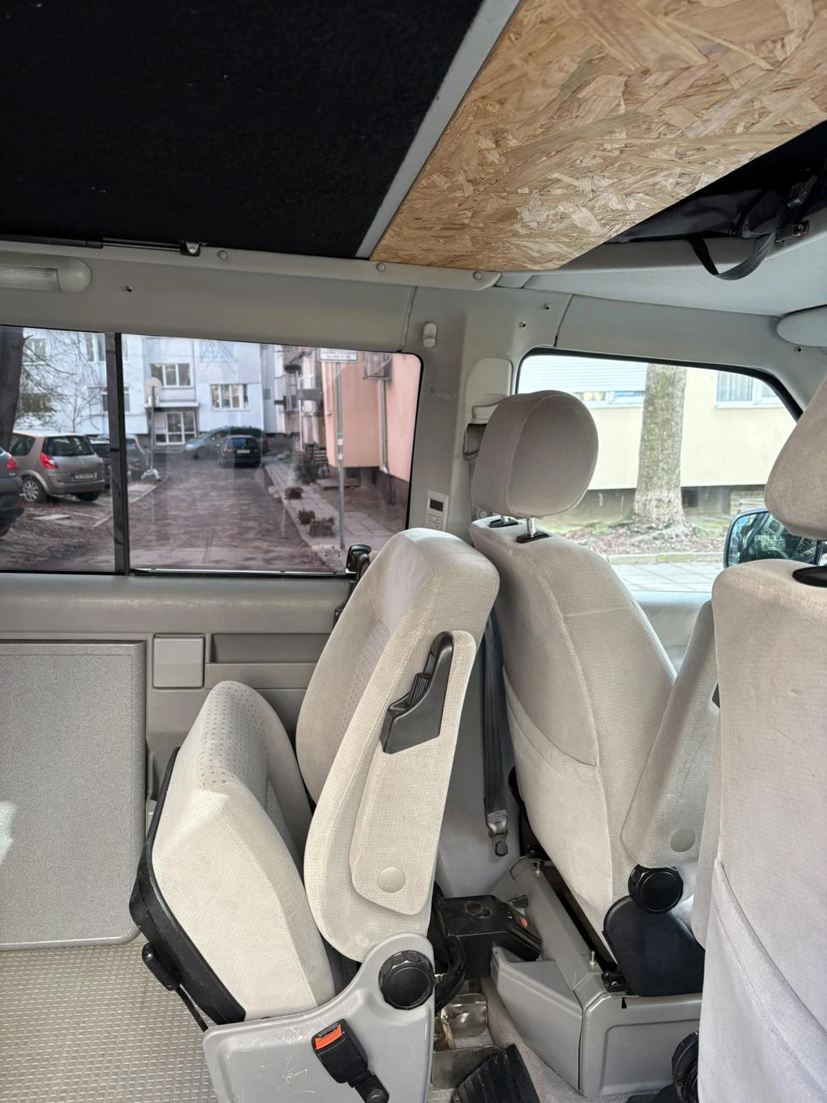 Кемпер VW MULTIVAN-2.5i., снимка 11 - Каравани и кемпери - 54030392