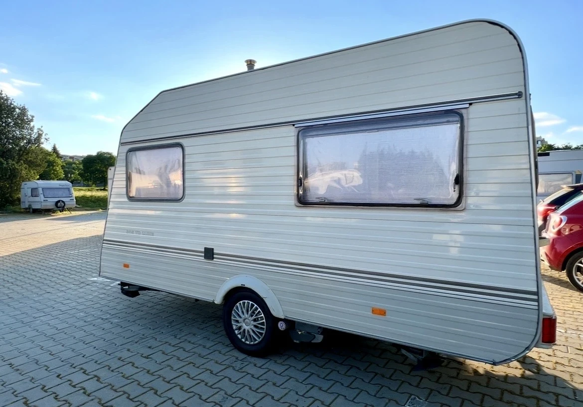 Каравана Avento Master 395 TD Luxe, снимка 3 - Каравани и кемпери - 54699682