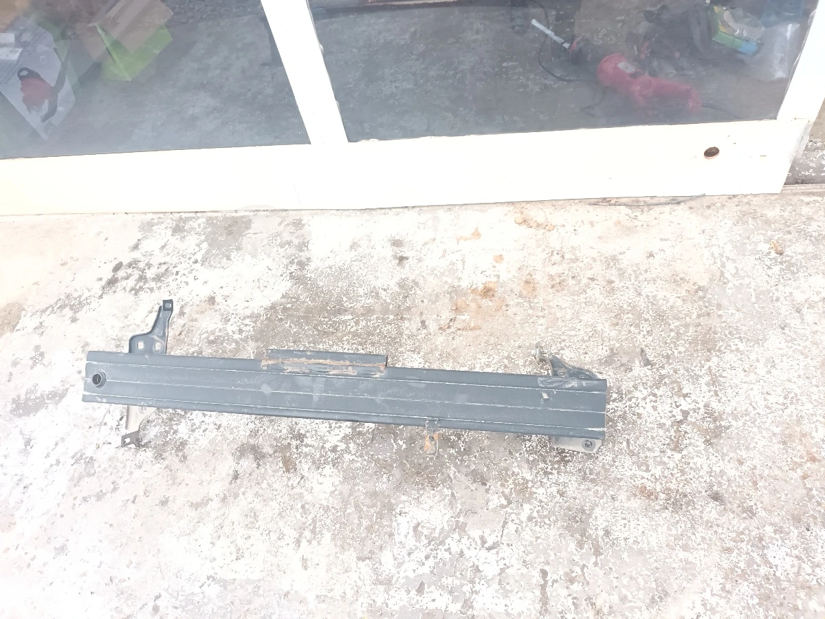 греда под предна броня Шкода Фабия 1.0б