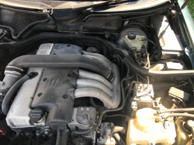 Mercedes-Benz E 290 На части, снимка 2