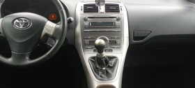Обява за продажба на Toyota Auris ~8 200 лв. - изображение 9