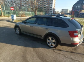 Skoda Octavia Scout, снимка 12 - Автомобили и джипове - 52022494