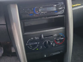 Peugeot 207 1.4i 73ks стария мотор - 4890 лв. / 2500.22 € - 72852280 9