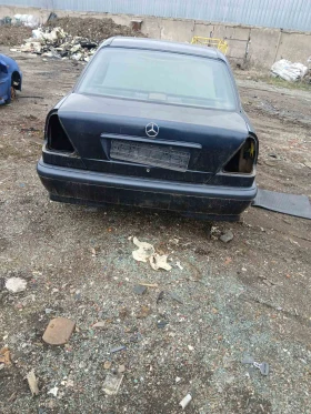 Mercedes-Benz C 200 - 11 € / 21.51 лв. - 13183358 4