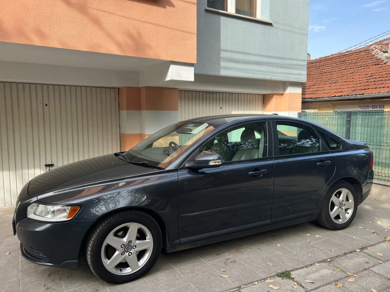 Volvo S40, снимка 2 - Автомобили и джипове - 47587087